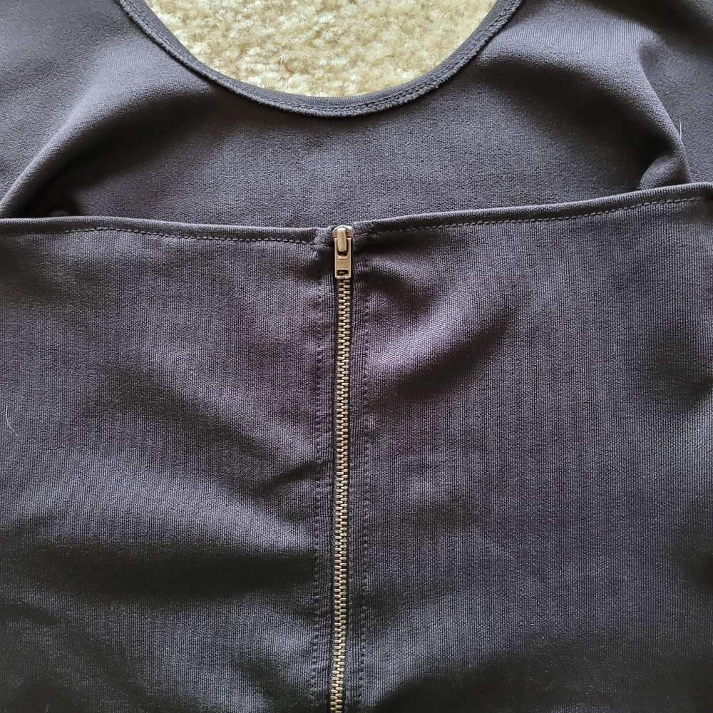 Open back Dress - Picture 3 of 5